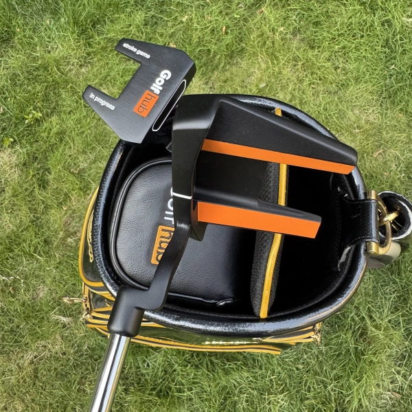 Calong Golf Hub Golf Putter black colors 34/35inch With Full CNC Milled Face Headcover RH Men Golf Clubs -Stroke In Game Progress - Image 3