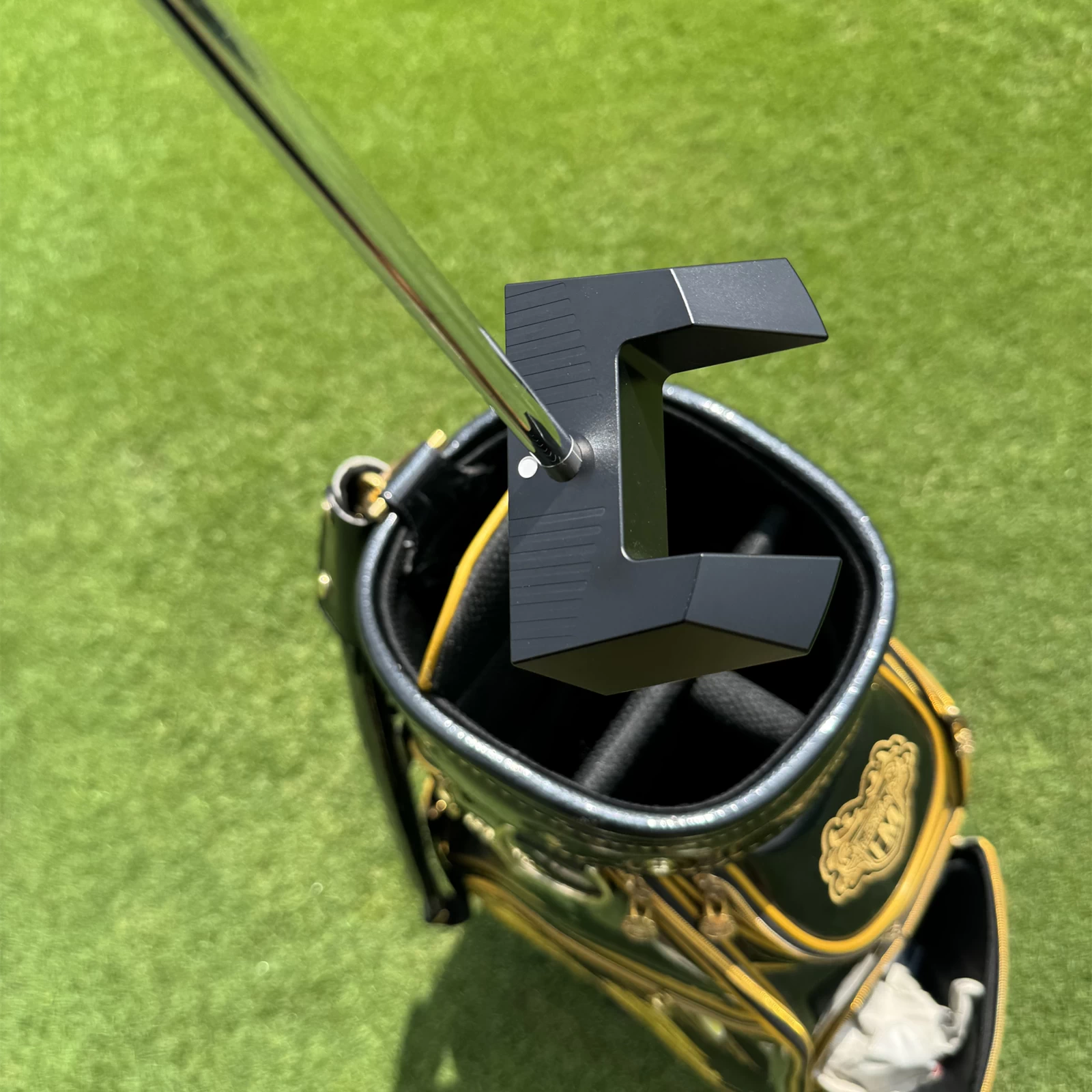 Left Hand Calong BAT Golf Putter Black 6063 Alloy 34 35inch With Weight Customizable with Screws Balance Technology Included Headcover - Image 7